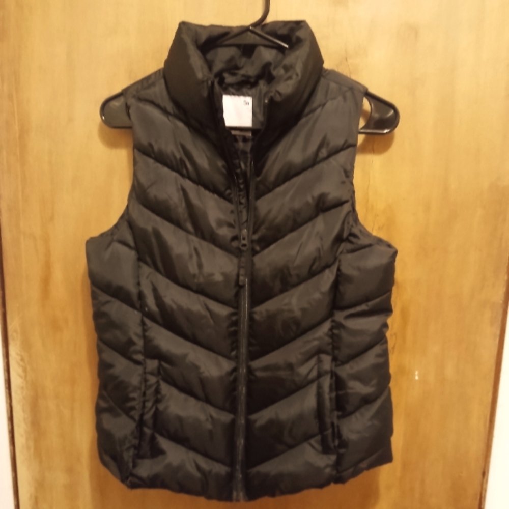 Small SO puffer vest